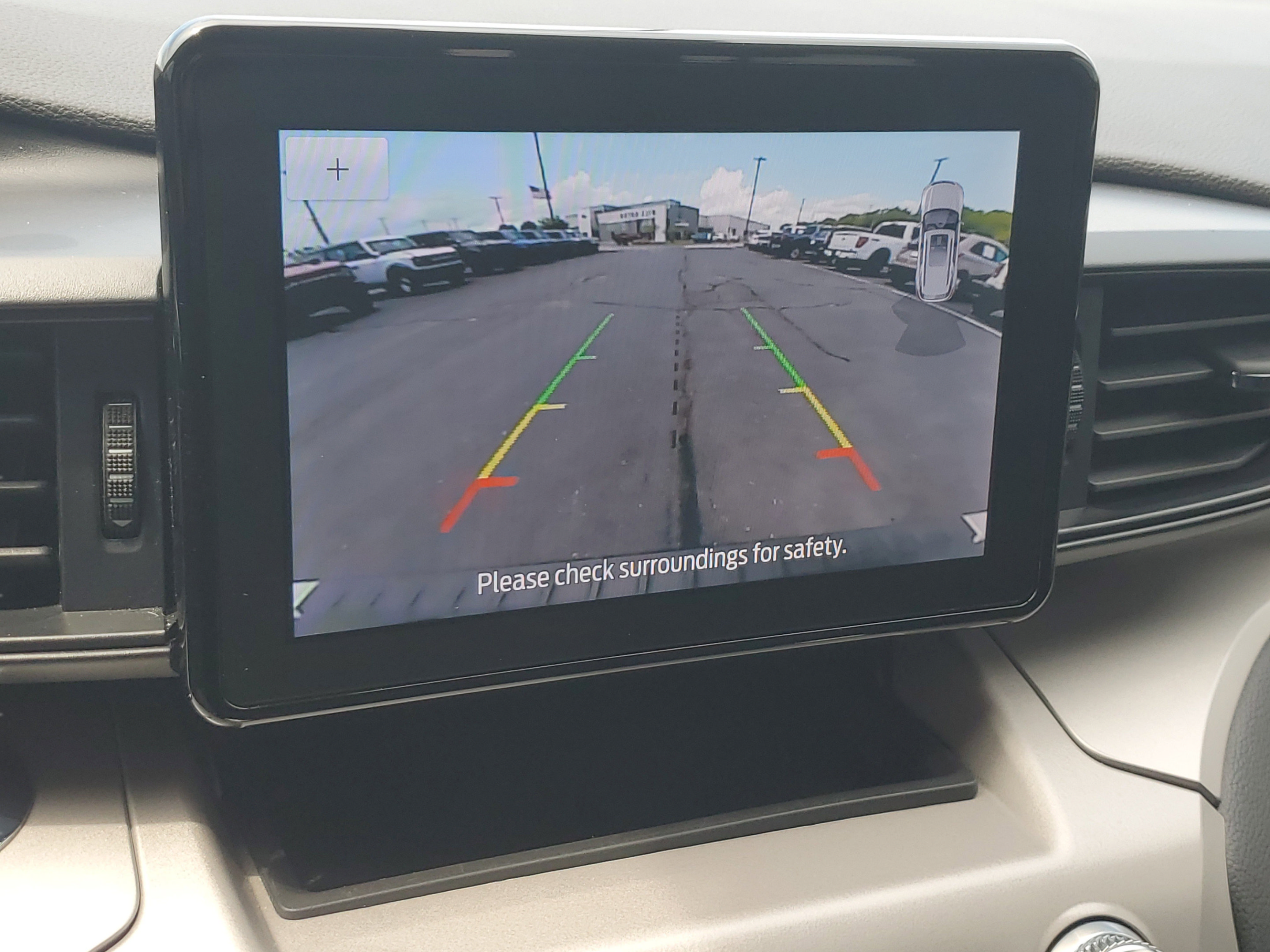 Certified 2023 Ford Explorer XLT w/ Class IV Trailer Tow Package AWD/4WD image 27
