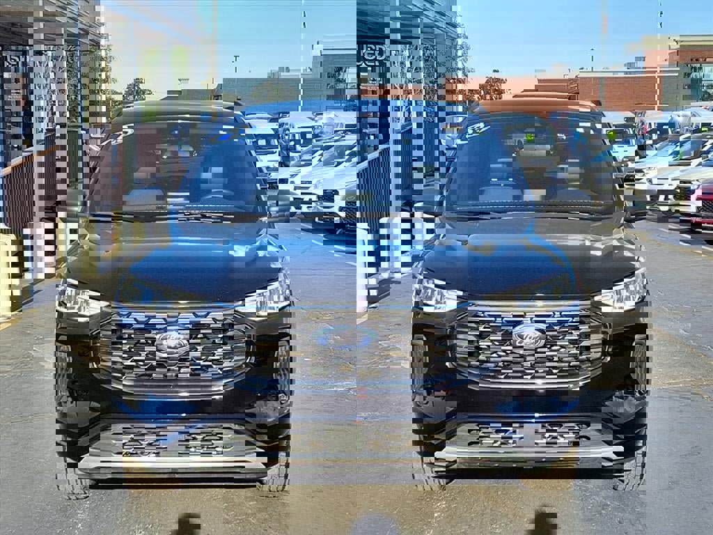 Certified 2023 Ford Escape ST-Line image 6