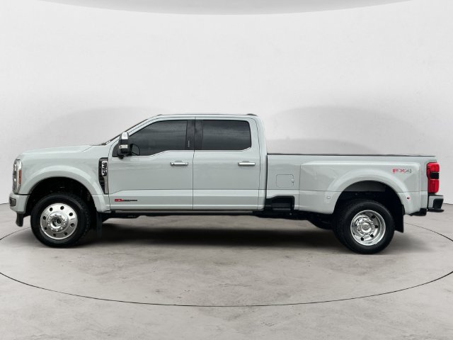 Certified 2026 Ford F450 Platinum w/ Platinum Plus Package AWD/4WD image 8