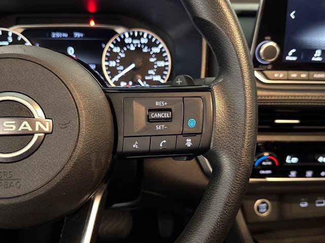 Used 2023 Nissan Rogue SV FWD image 21