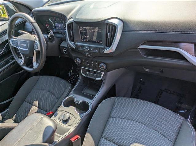 Used 2024 GMC Terrain SLE image 20