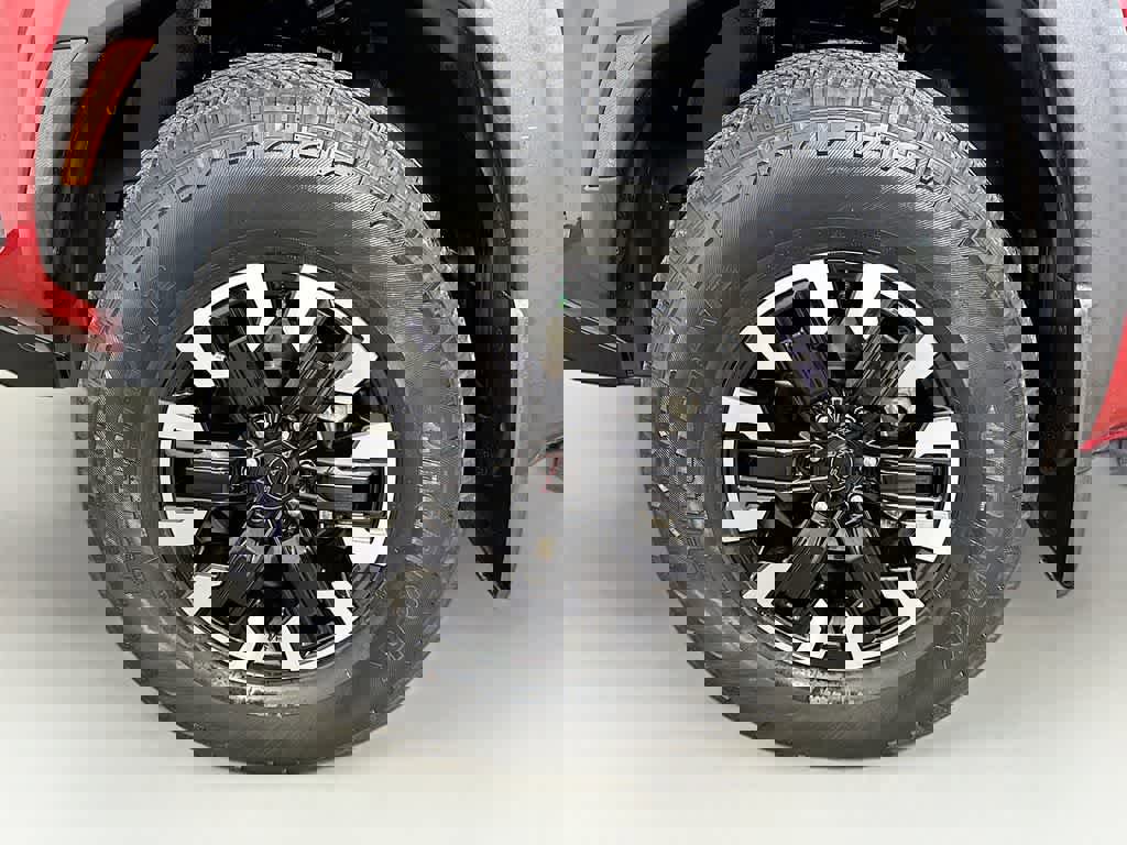 Used 2023 Nissan Frontier PRO-4X w/ Technology Package image 10