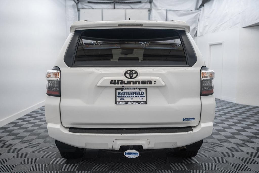 Used 2023 Toyota 4Runner SR5 Premium w/ Moonroof Package RWD image 7