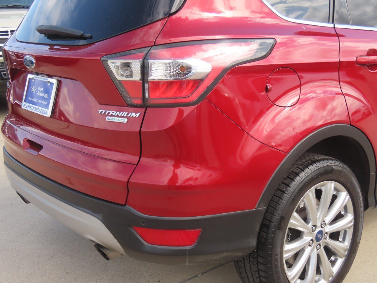 Certified 2017 Ford Escape Titanium FWD image 10