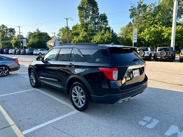 Certified 2022 Ford Explorer XLT w/ Equipment Group 202A AWD/4WD image 12