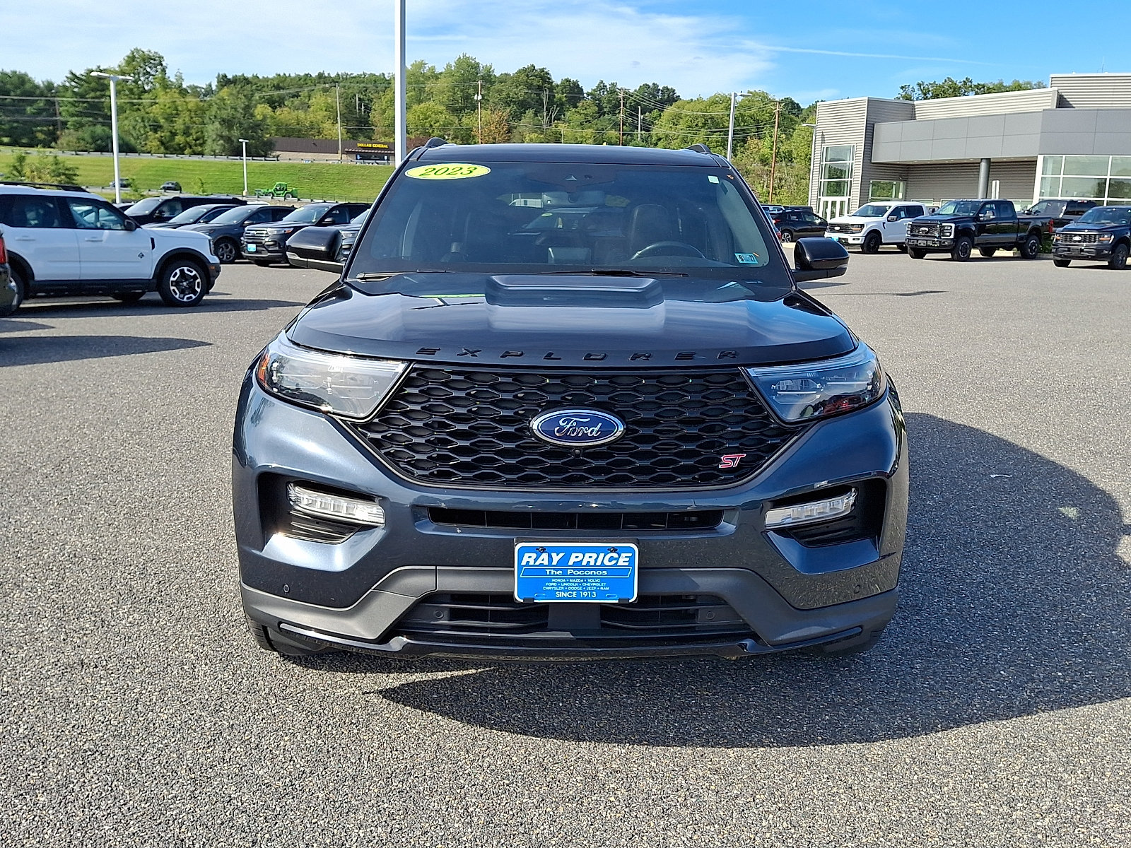 Certified 2023 Ford Explorer ST w/ Equipment Group 401A AWD/4WD image 2