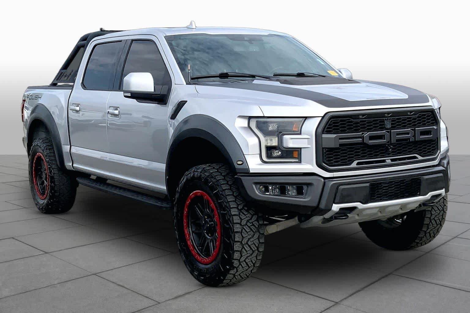 Certified 2019 Ford F150 Raptor w/ Equipment Group 802A Luxury AWD/4WD image 3