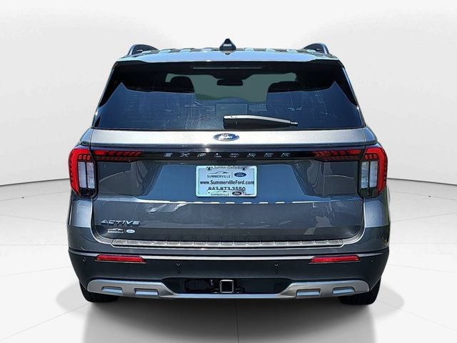 Certified 2025 Ford Explorer Active w/ Active Comfort Package RWD image 5
