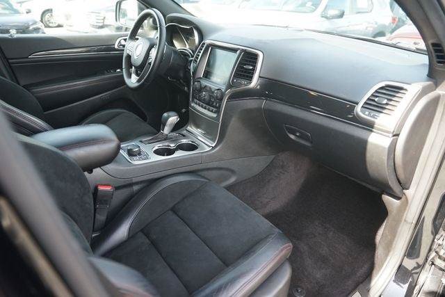 Used 2018 Jeep Grand Cherokee Trailhawk AWD/4WD image 17