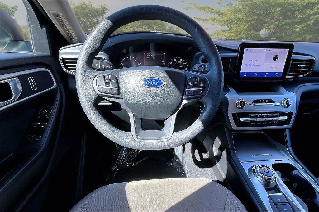 Certified 2022 Ford Explorer Base image 7