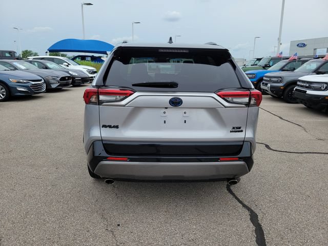 Used 2019 Toyota RAV4 XSE AWD/4WD image 4
