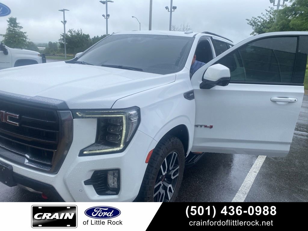 Used 2024 GMC Yukon AT4 w/ Technology Package AWD/4WD image 1