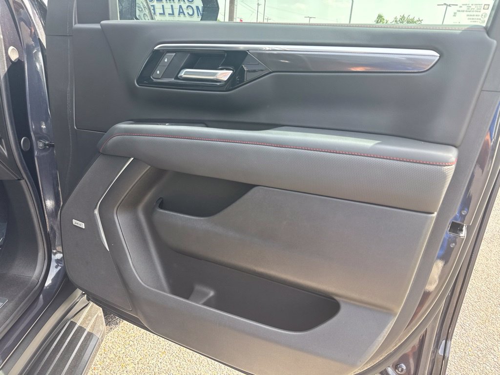 Used 2025 Chevrolet Tahoe RST w/ Comfort Package RWD image 25