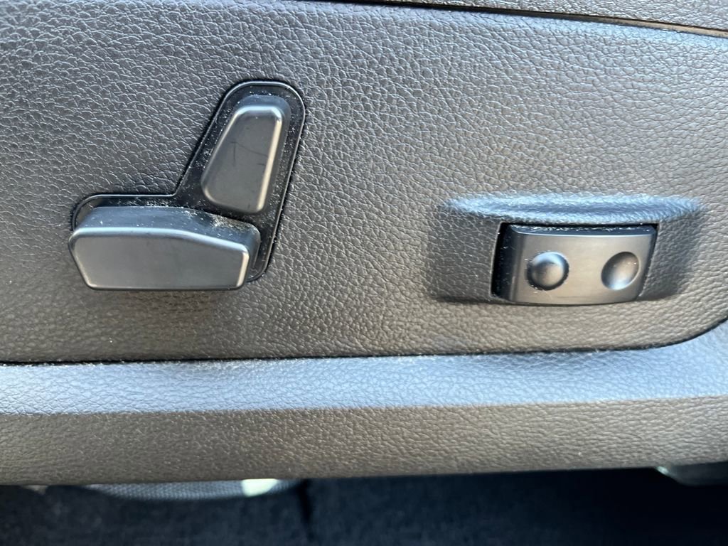 Used 2022 RAM 1500 Classic Warlock w/ Electronics Group AWD/4WD image 27