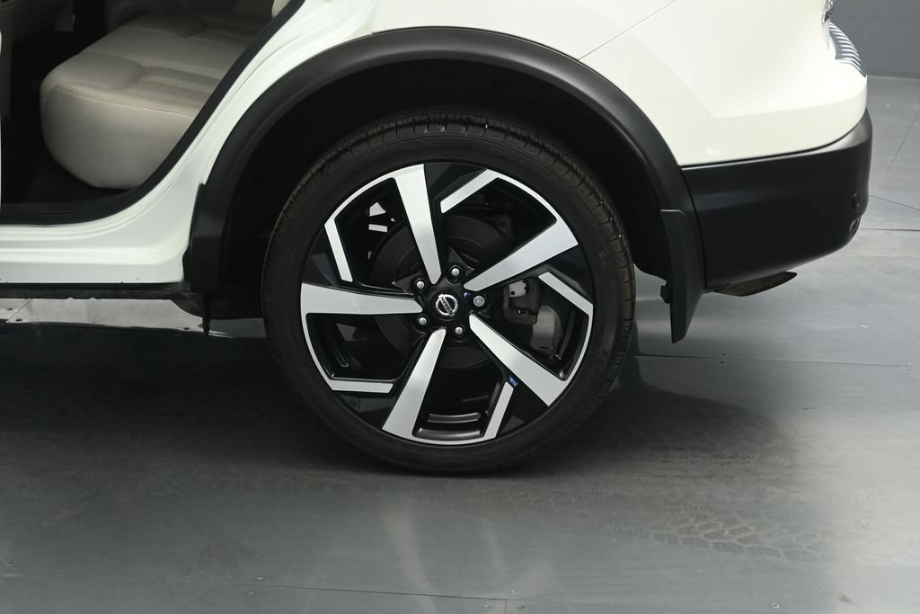 Used 2020 Nissan Rogue Sport SL w/ Premium Package FWD image 25