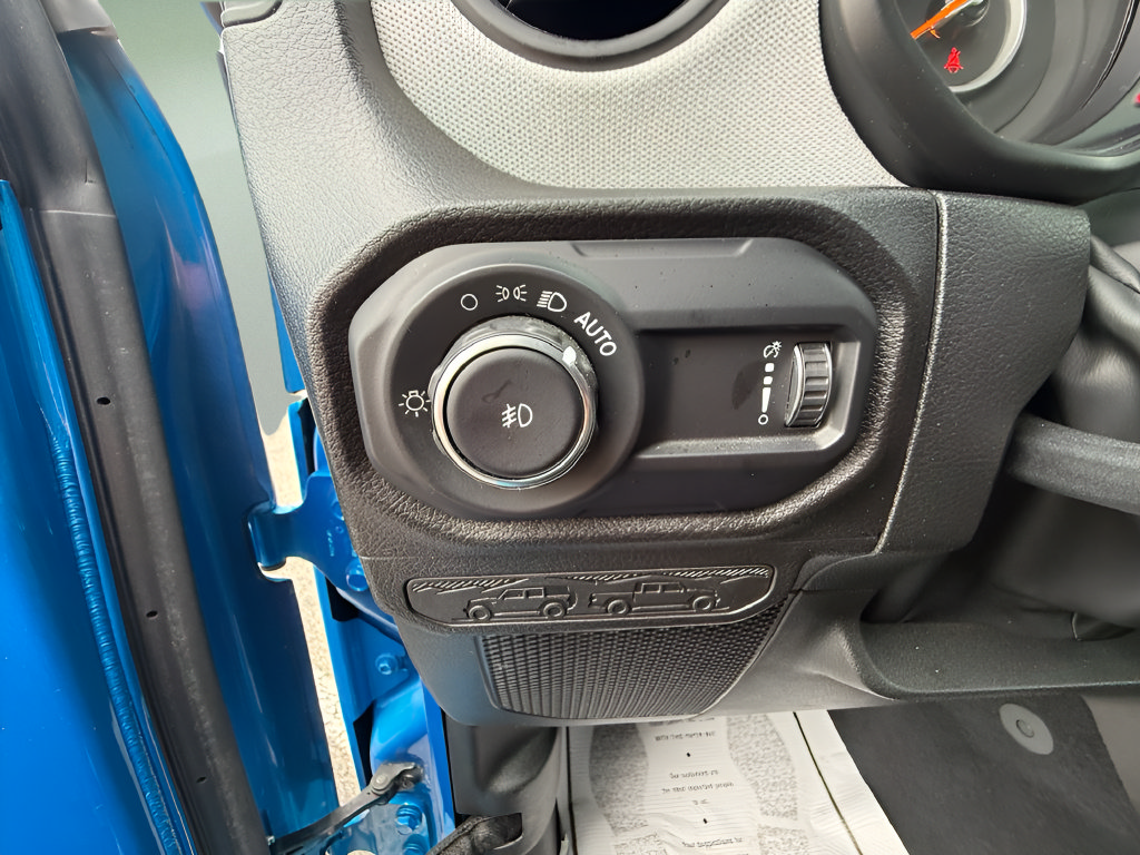 Used 2024 Jeep Wrangler Unlimited Sport AWD/4WD image 19