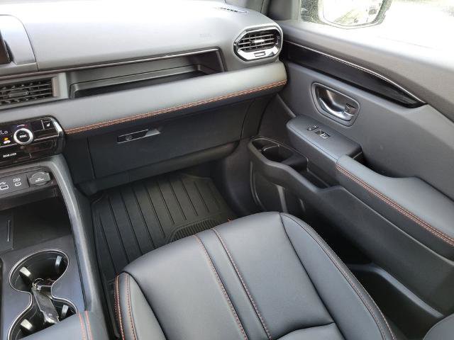 Used 2025 Honda Pilot TrailSport image 22