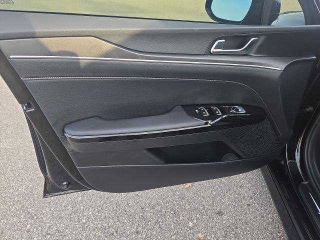 Used 2025 Kia K5 GT-Line image 11