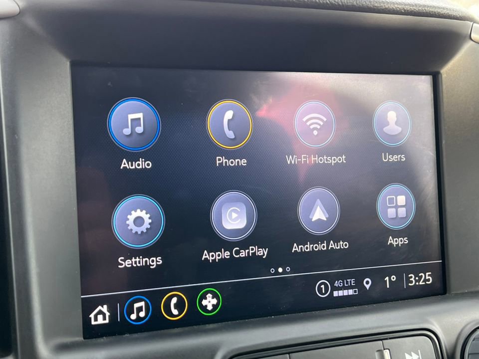 Used 2023 GMC Terrain AT4 image 25