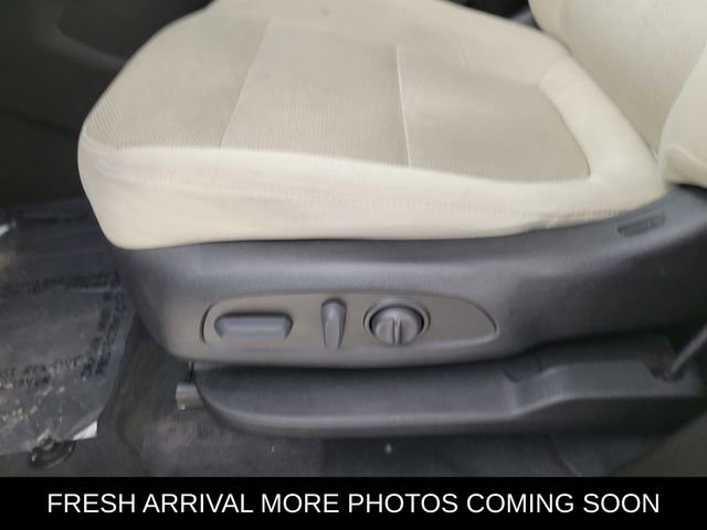 Used 2022 Chevrolet Traverse LS image 14