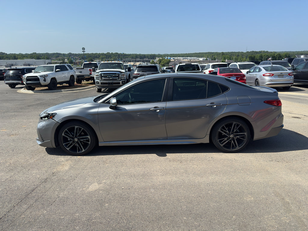 Used 2025 Toyota Camry XSE AWD/4WD image 8
