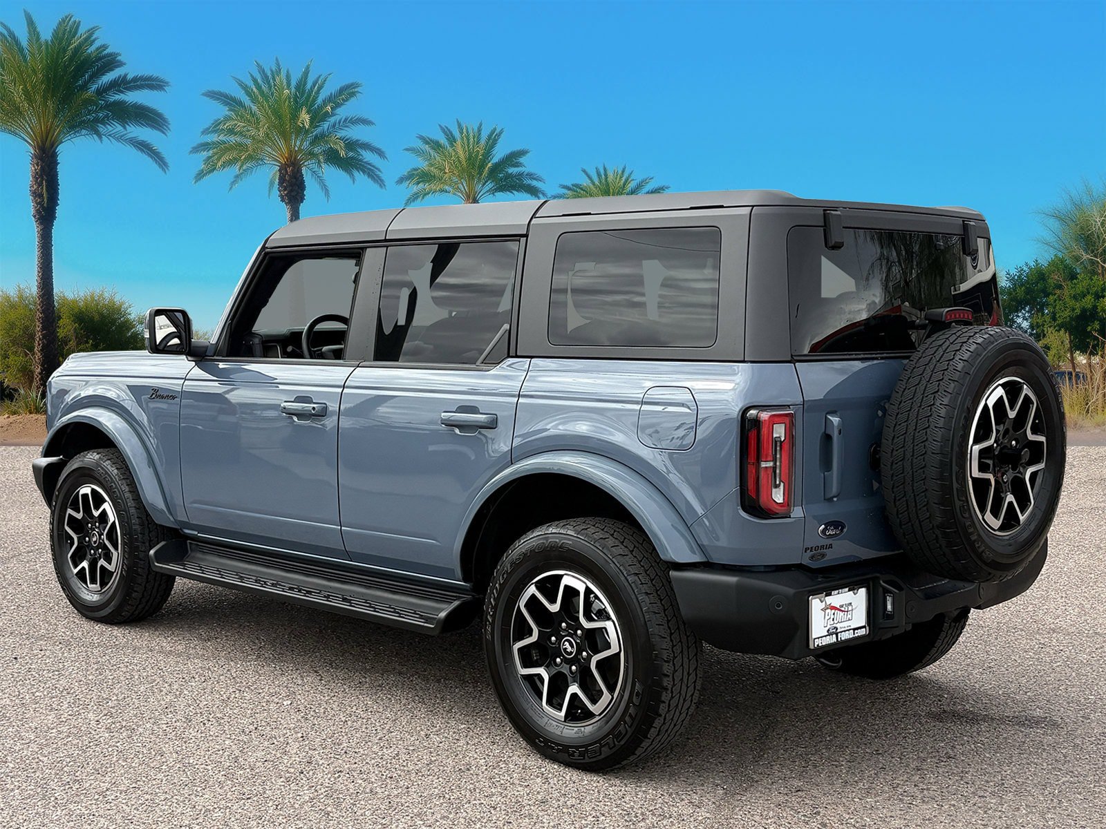 Certified 2025 Ford Bronco Outer Banks AWD/4WD image 3