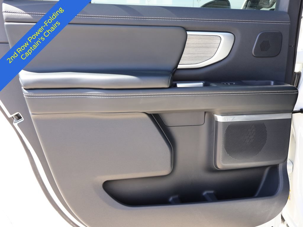 Certified 2025 Ford Expedition Max Platinum w/ Driver's Package AWD/4WD image 19