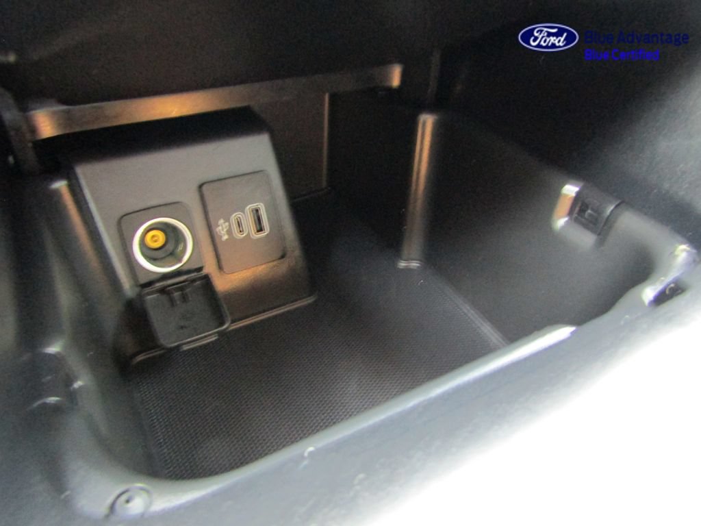 Certified 2025 Ford Explorer Active w/ Active Comfort Package AWD/4WD image 32