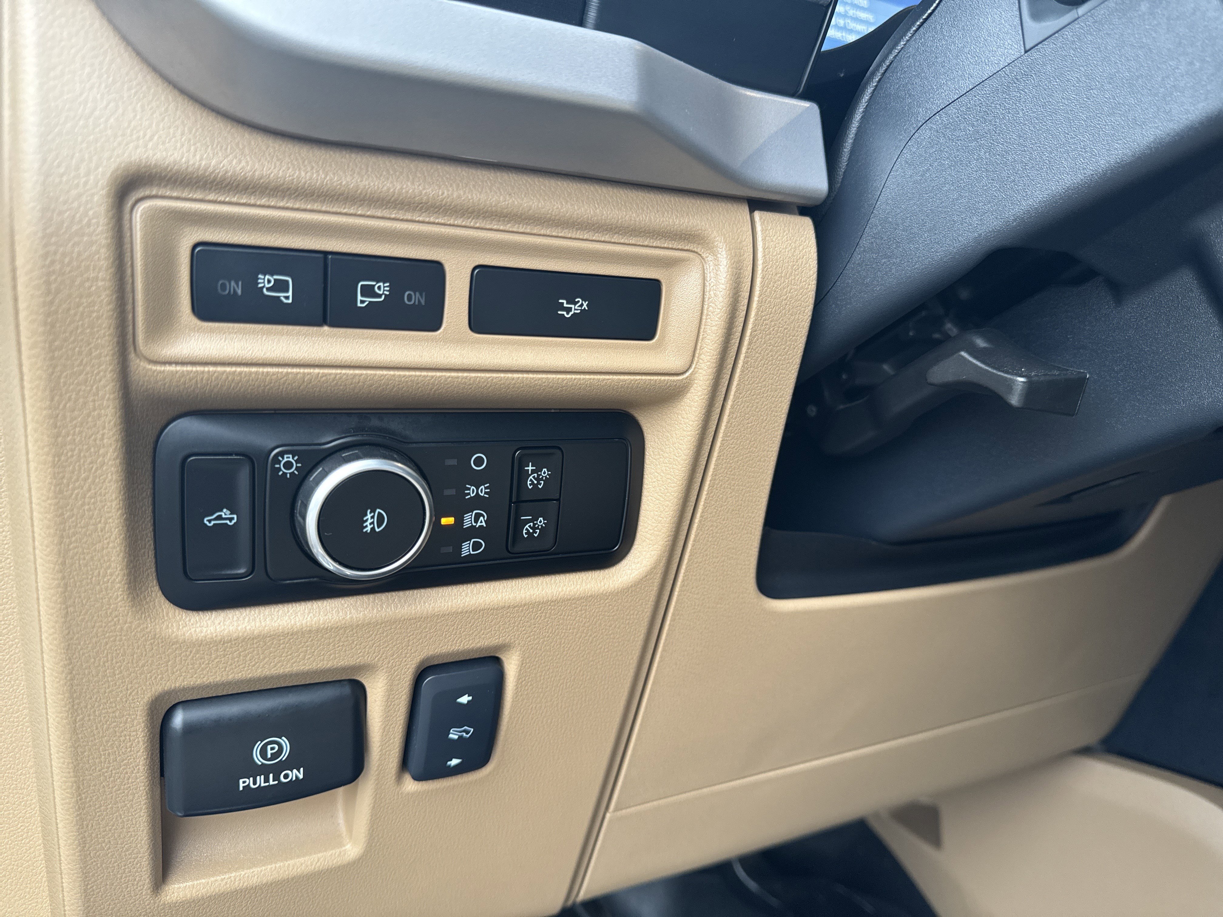 Certified 2023 Ford F150 XLT w/ Equipment Group 302A High image 31