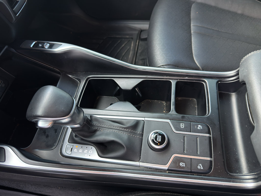 Used 2022 Kia Sorento S FWD image 13