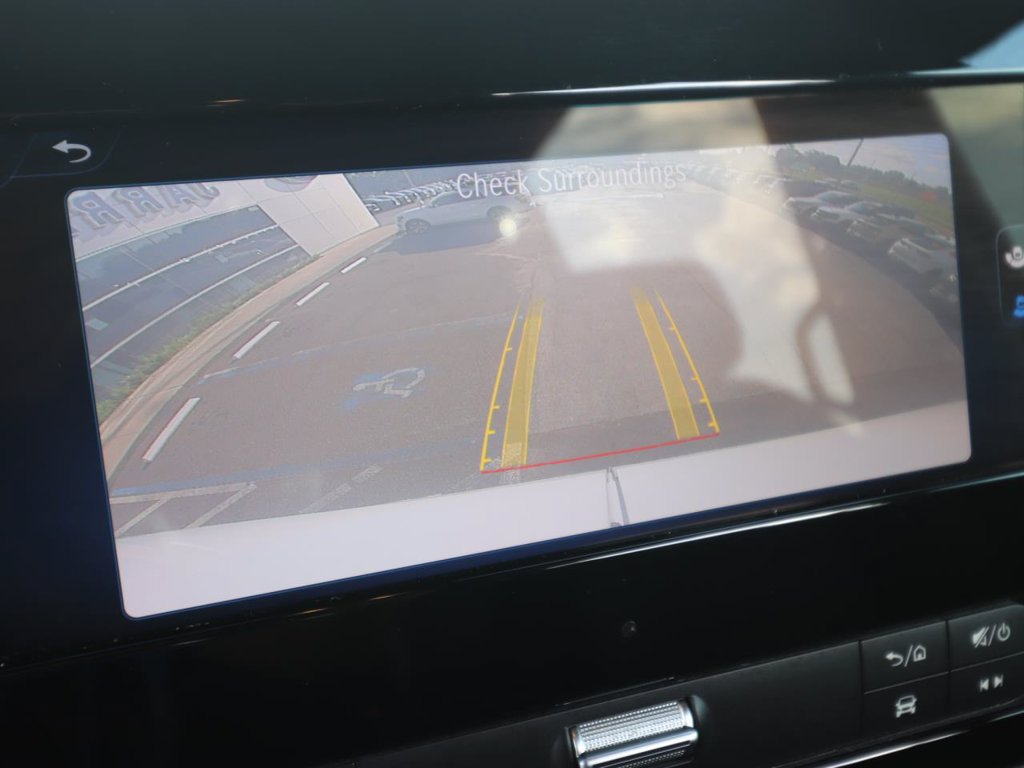 Used 2025 Mercedes-Benz Sprinter 2500 image 4