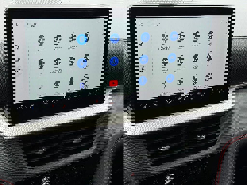 Certified 2025 Ford Explorer ST image 44