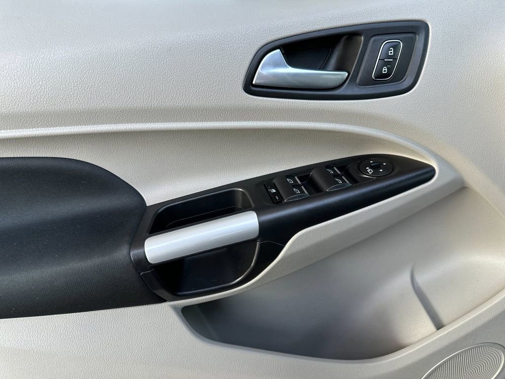 Certified 2023 Ford Transit Connect XLT image 11