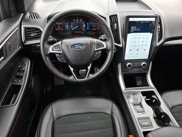Certified 2022 Ford Edge ST-Line image 12