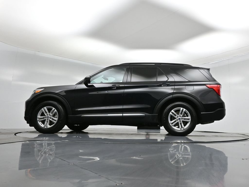 Certified 2022 Ford Explorer XLT image 55
