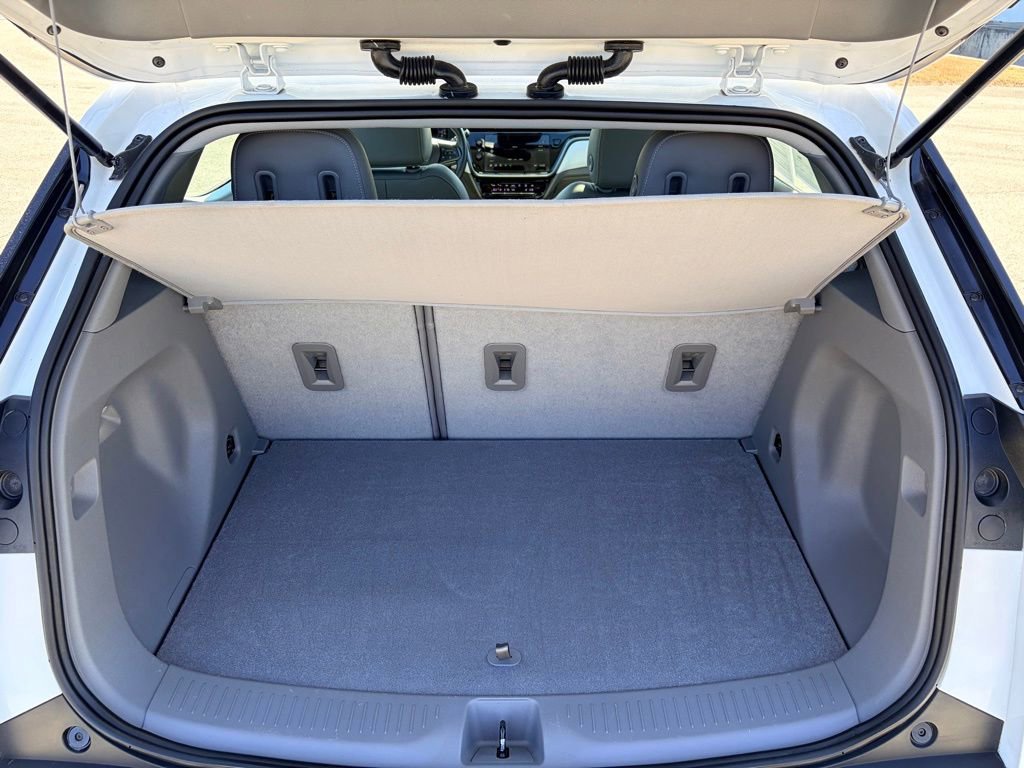 Used 2023 Chevrolet Bolt EUV Premier w/ Sun & Sound Package image 32