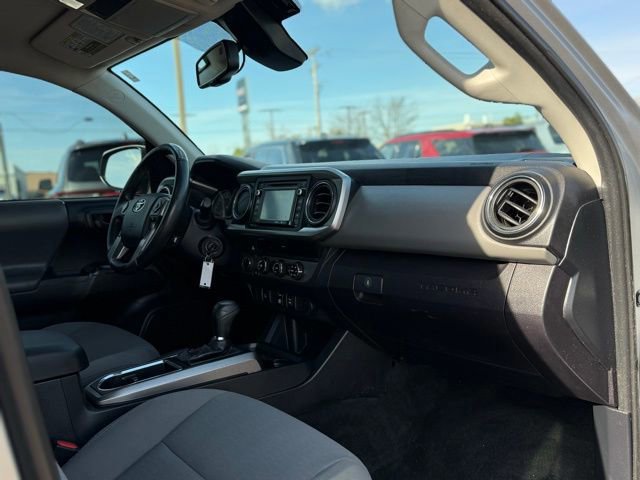 Used 2018 Toyota Tacoma SR5 image 25