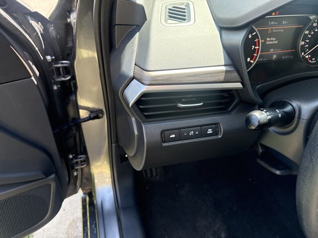 Used 2024 Nissan Altima 2.5 SV FWD image 13