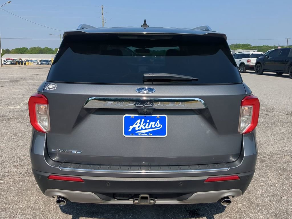 Certified 2022 Ford Explorer Limited w/ Equipment Group 301A RWD image 4