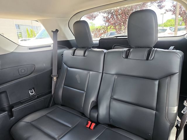 Certified 2025 Ford Explorer Active w/ Active Comfort Package AWD/4WD image 28