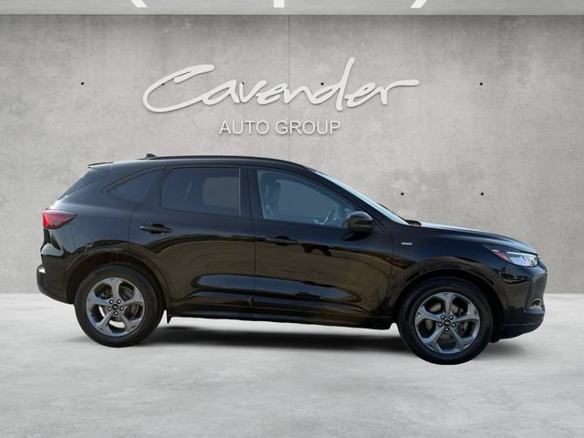 Certified 2023 Ford Escape ST-Line Select w/ Tech Pack #2 AWD/4WD image 18