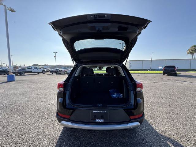 Used 2025 Chevrolet TrailBlazer LT AWD/4WD image 5