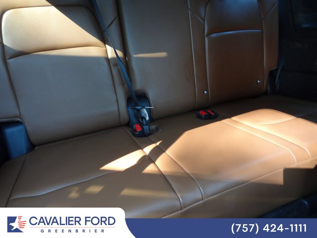 Used 2024 Nissan Pathfinder Platinum AWD/4WD image 13