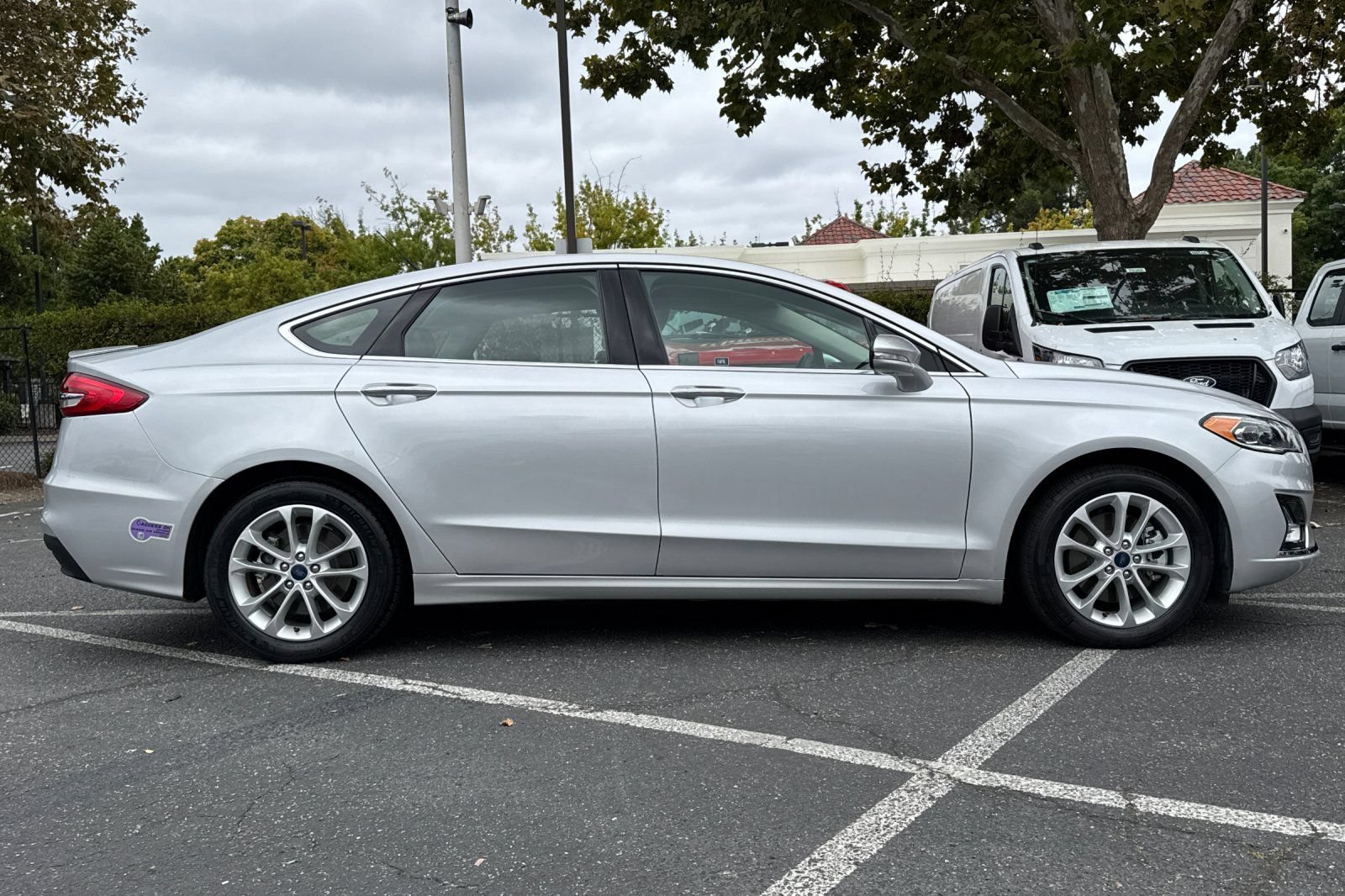 Certified 2019 Ford Fusion Energi Titanium FWD image 3