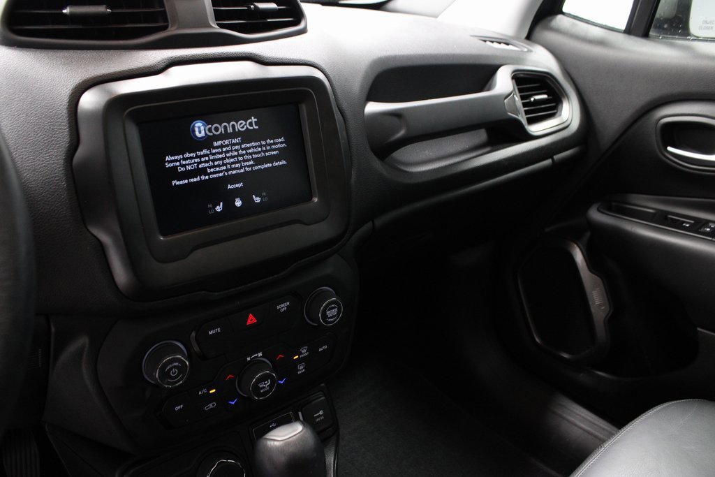 Used 2020 Jeep Renegade Limited w/ LED Lighting Group image 32