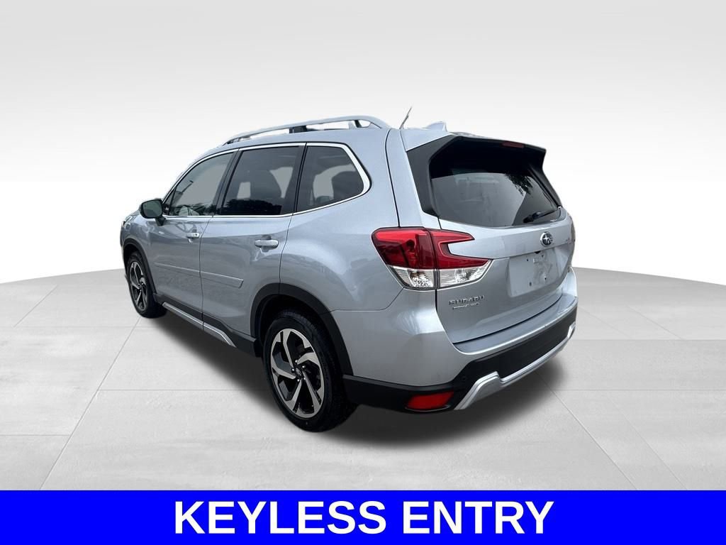 Used 2023 Subaru Forester Touring image 5