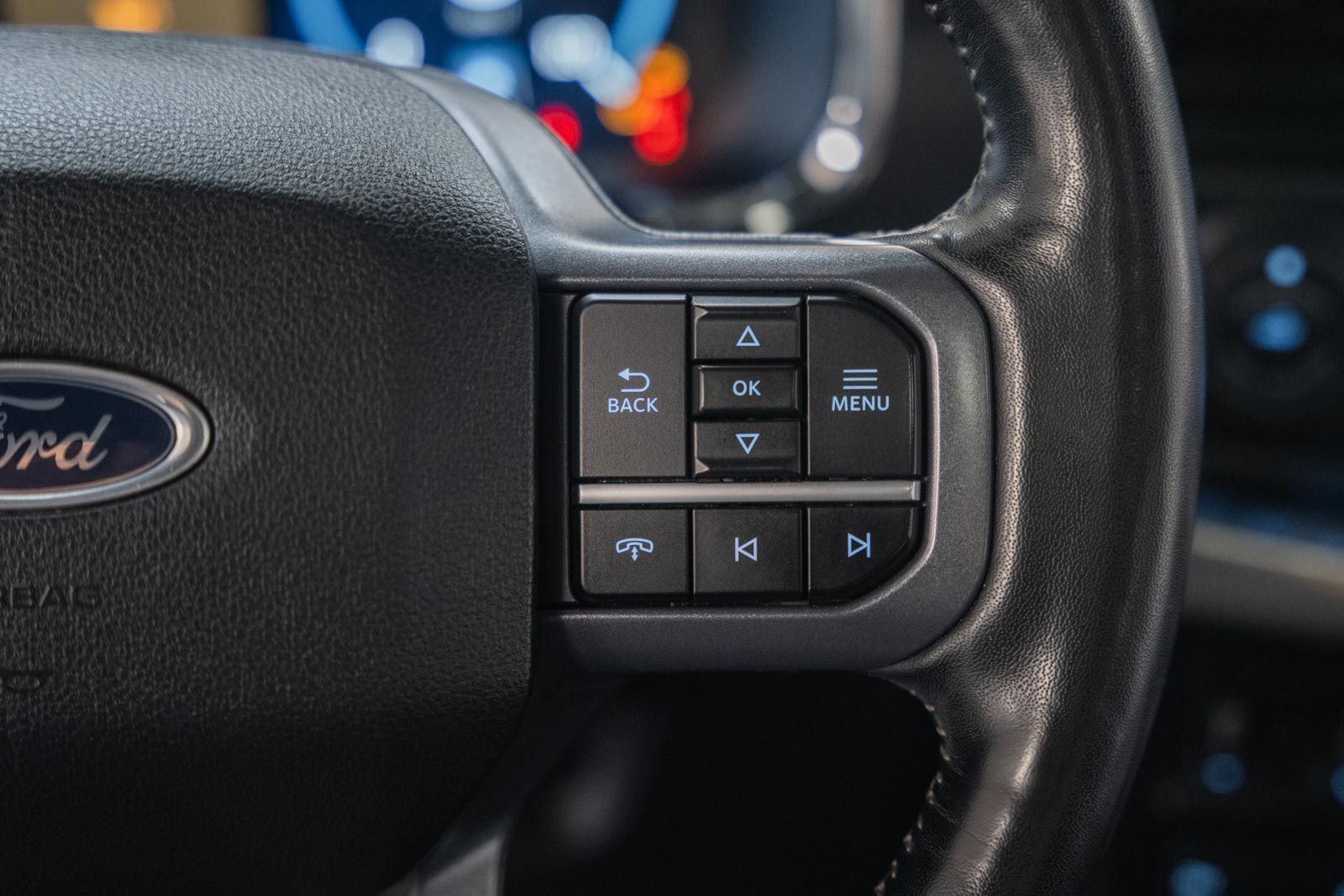 Certified 2023 Ford F150 Lariat w/ Equipment Group 502A High image 31