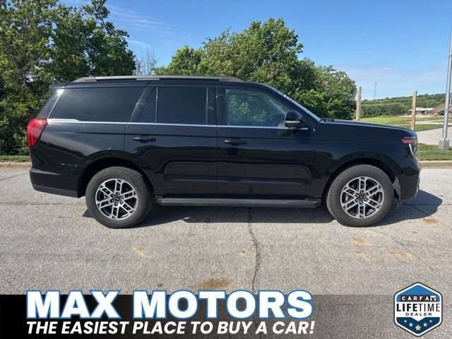 Certified 2025 Ford Expedition Active AWD/4WD image 3