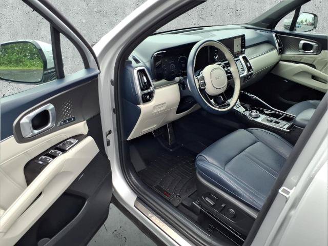 Used 2023 Kia Sorento SX Prestige w/ Panoramic Sunroof Package AWD/4WD image 13