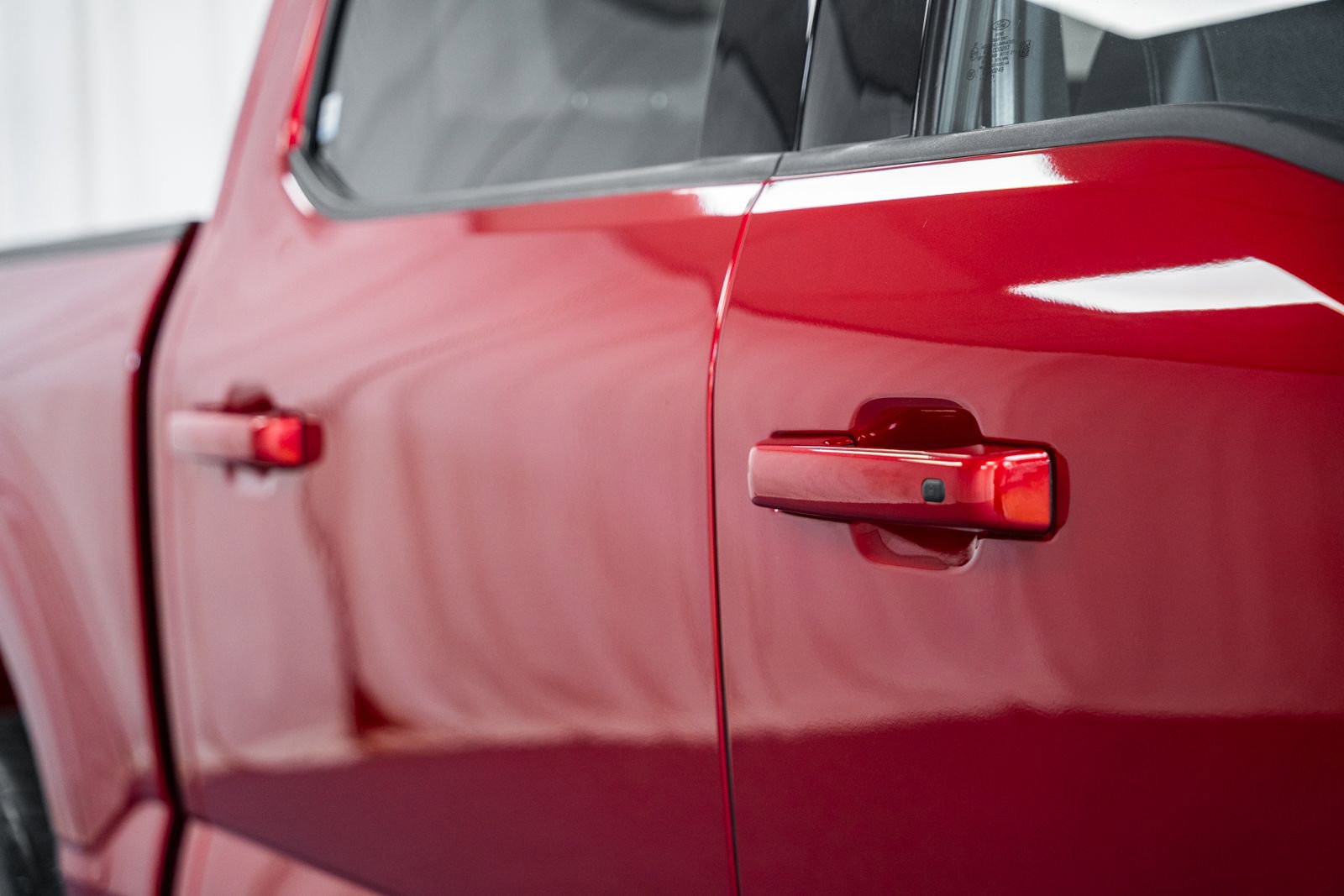 Certified 2021 Ford F150 Lariat w/ Equipment Group 502A High image 14